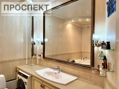 квартира по адресу Новоместенская ул., 8
