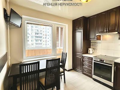 квартира за адресою Деміївська вул., 45 А
