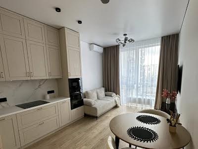 квартира за адресою Бульварно-Кудрявська вул. (Воровського), 17-Б