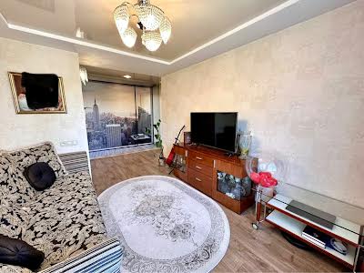 квартира по адресу Героев просп., 17