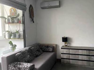 квартира за адресою Щаслива вул., 50