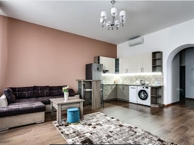 квартира за адресою Юліана Романчука вул., 15