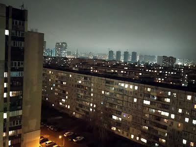 квартира за адресою Павла Тичини просп., 4