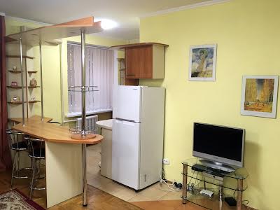 квартира за адресою Мала Житомирська вул., 10