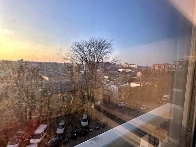 квартира за адресою Михайлівська вул., 8