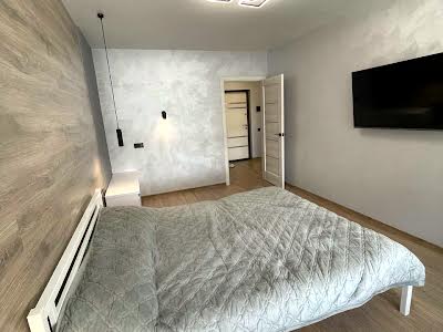 квартира за адресою Сімейна вул., 5