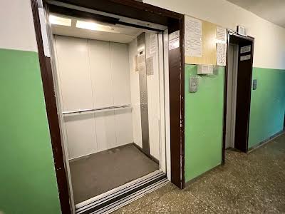 квартира за адресою Митрополита Андрея Шептицького вул. (Анатолія Луначарського), 7