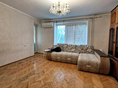 квартира за адресою Академіка Глушкова просп., 32