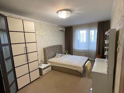 квартира за адресою Урлівська вул., 19