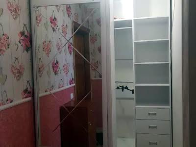 квартира за адресою Івана Миколайчука вул. (Серафимовича), 5