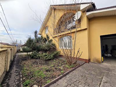 будинок за адресою Повстанців вул., 118