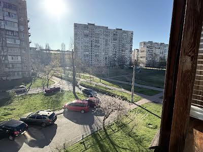 квартира за адресою Оболонський просп., 15-Б