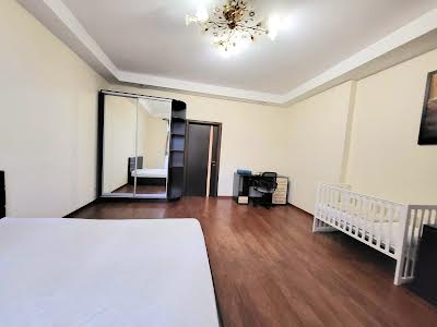 квартира по адресу Вячеслава Черновола ул., 2