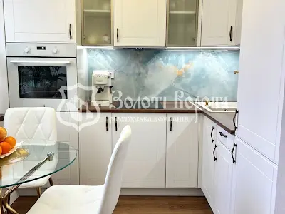 квартира за адресою Героїв Небесної Сотні просп., 20/10