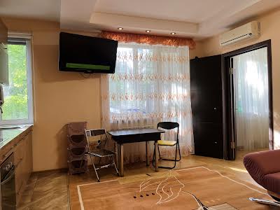 квартира за адресою Волинська вул., 8