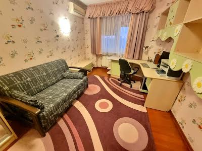 квартира по адресу Верховной Рады бульв., 14-Б