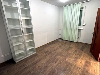 коммерческая по адресу Пихоты Короля, 19