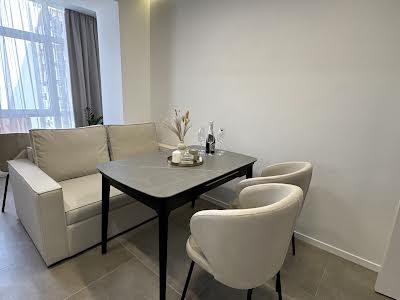 квартира за адресою Височана вул., 18