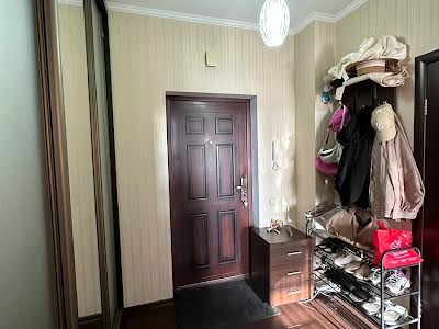 квартира за адресою Регенераторна вул., 4 к1