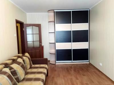 квартира за адресою Дегтярівська вул., 60