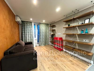 квартира за адресою Амвросія Бучми бульв., 2