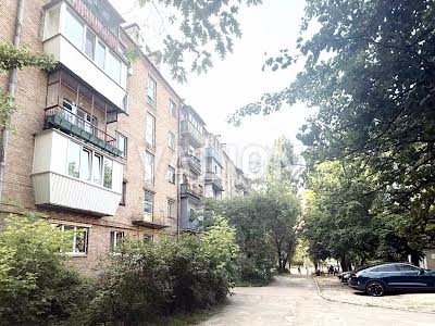 квартира по адресу Гетьмана Кирилла Разумовского ул. (Миколи Краснова), 8