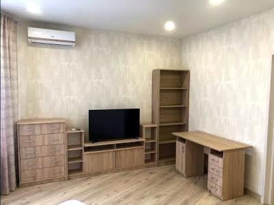 квартира за адресою Зарічна вул., 1-Б