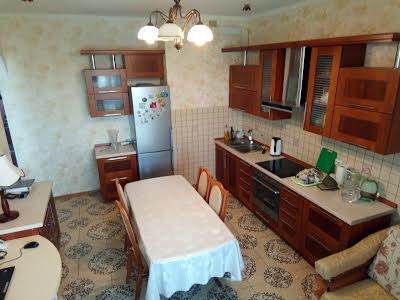 квартира за адресою Миколи Лаврухіна вул., 6