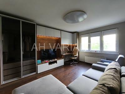 квартира за адресою Генерала Свободи вул., 7