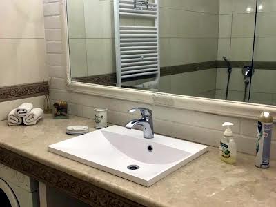 квартира по адресу Драгоманова ул., 3