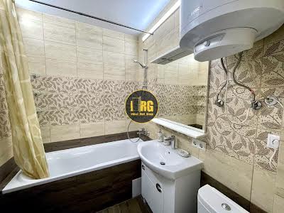 квартира за адресою Зарічна вул., 4