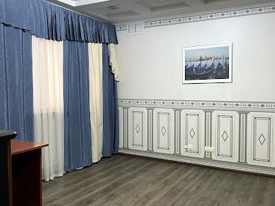 комерційна за адресою Обсерваторний пров., 2/6