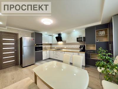 квартира за адресою Михайла Лушпи просп., 5 к25