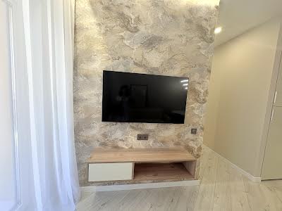 квартира за адресою Краснова вул., 3