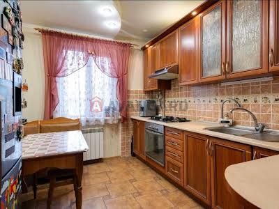 квартира по адресу Ирпенская ул., 70