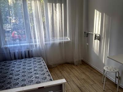 квартира за адресою Леся Курбаса просп., 18