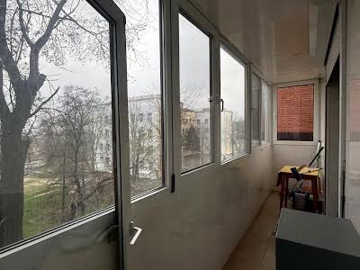 квартира за адресою Академіка Чекмарьова вул., 2