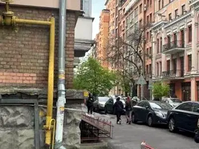 квартира за адресою Панаса Мирного вул., 3