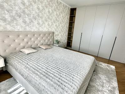 квартира за адресою Микільсько-Слобідська вул., 4-В