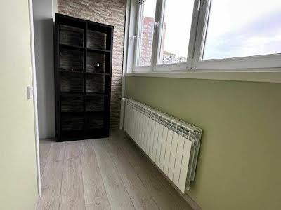 квартира за адресою Левітана вул., 3