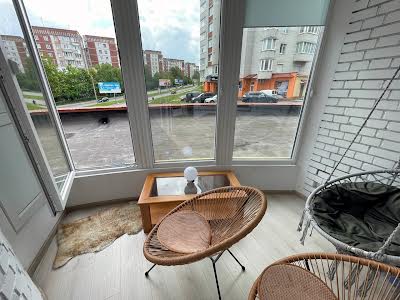 квартира за адресою Коновальця вул., 19