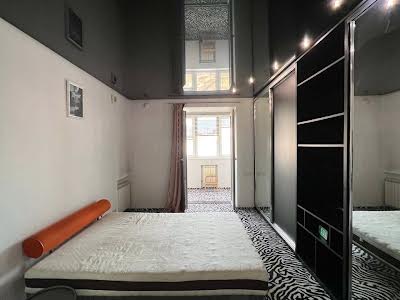 квартира за адресою Драгоманова вул., 17