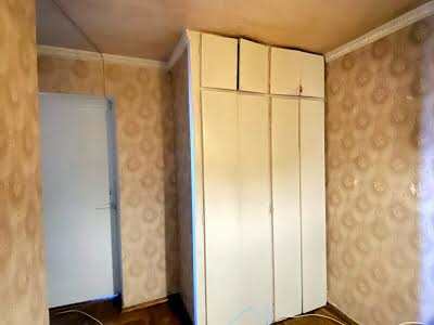 квартира за адресою Дніпровська набережна вул., 13