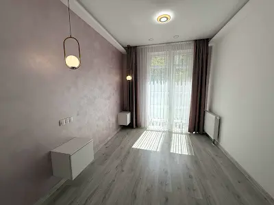 квартира за адресою Володимира Моссаковського вул. (Клари Цеткін), 7