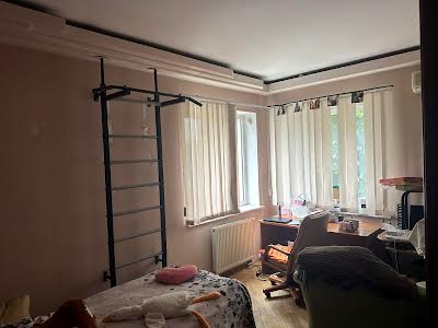 квартира за адресою Карпатська вул., 15а