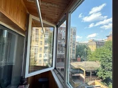 квартира за адресою Жилянська вул., 76