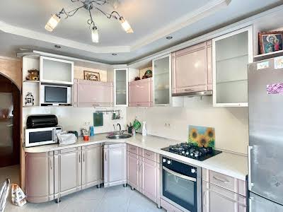 квартира за адресою Ярослава Мудрого вул., 15