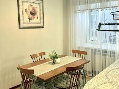 квартира за адресою Лютеранська, 10