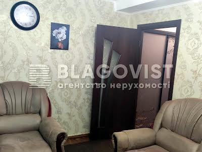 квартира за адресою Солом'янська вул., 16