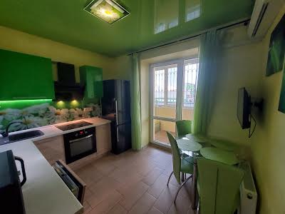квартира по адресу Святошинская ул., 27г